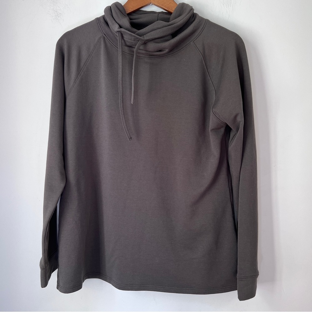 32 Degree Heat Pullover Thin Longsleeve Womens Size Medium